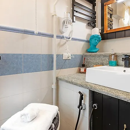 Domus Piazza Brigida - Happy *