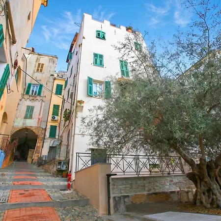 Domus Piazza Brigida Near & Casino - Happy * San Remo
