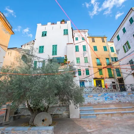 Domus Piazza Brigida Near & Casino - Happy